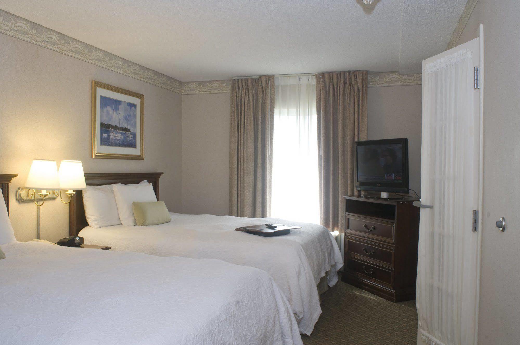 Hampton Inn & Suites Middletown Esterno foto